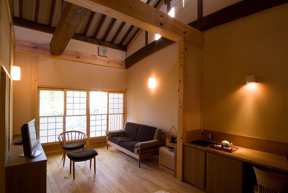 Miyama Ouan Kyoritsu Resort Takayama  Exteriör bild A room at the Kyoto Ryokan