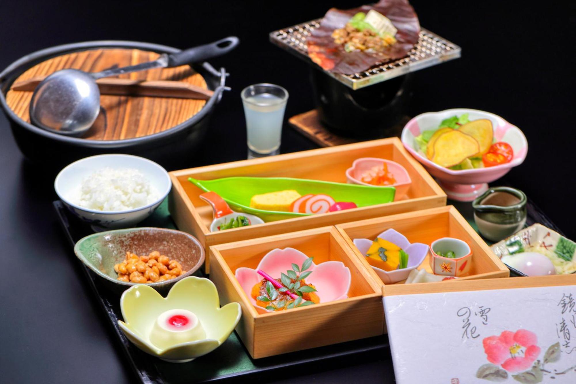 Miyama Ouan Kyoritsu Resort Takayama  Exteriör bild A Japanese meal
