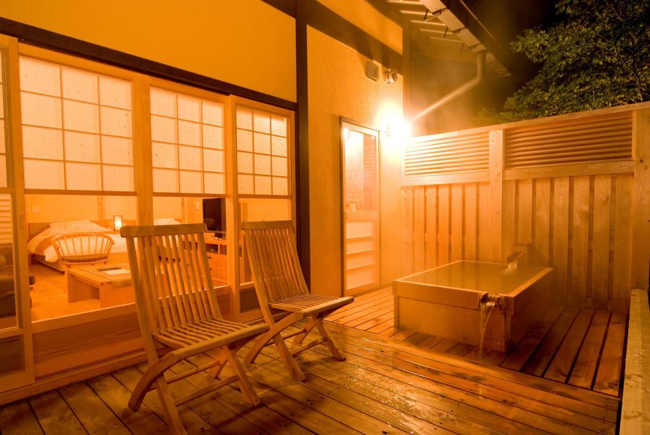 Miyama Ouan Kyoritsu Resort Takayama  Exteriör bild A private onsen